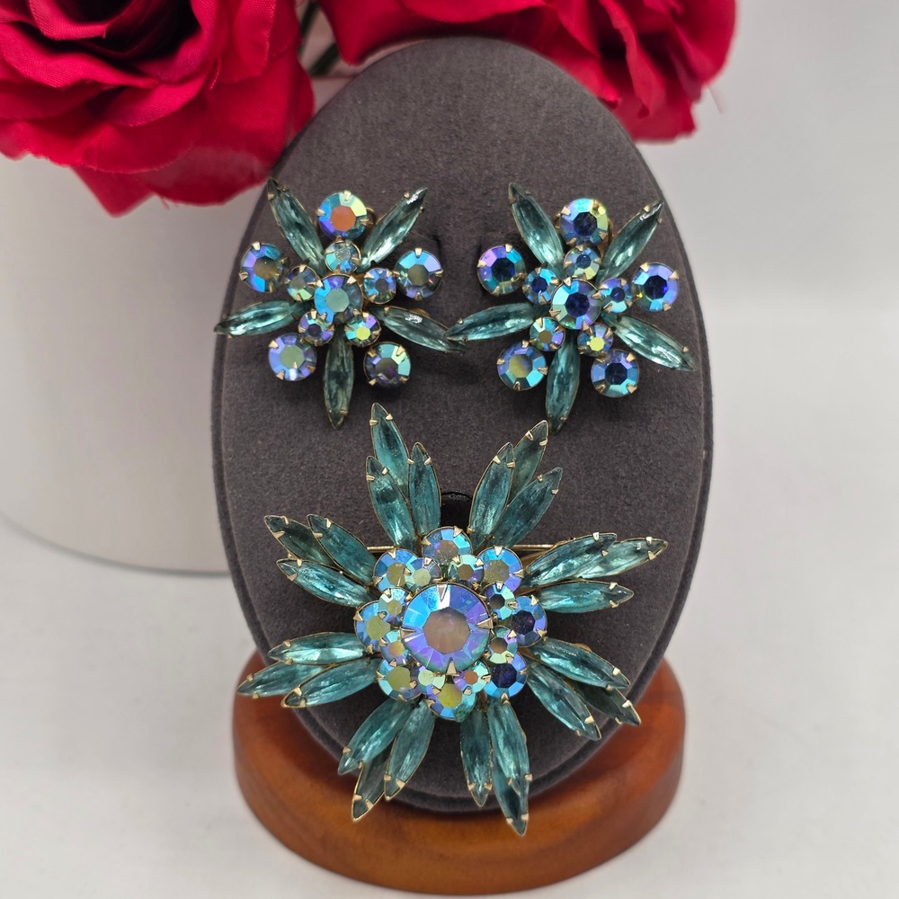 Judy Lee Vintage Teal Aurora Borealis Rhinestone Starburst Brooch Earring Set